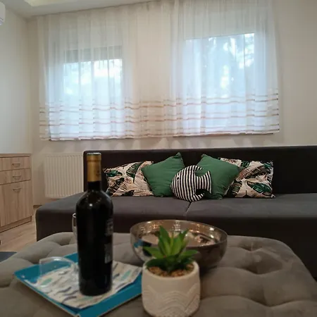 B4 Garden *** Ferienhaus *