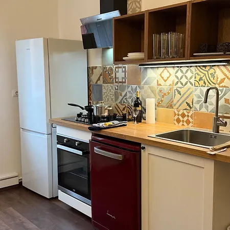 B4 Garden *** Nyaraló *